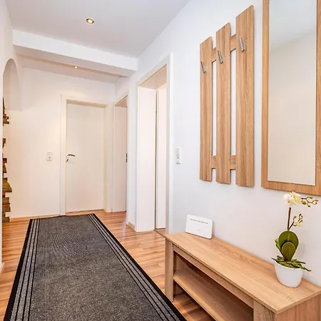 Appartamento Gorgeous In Karin Gornji With Wifi