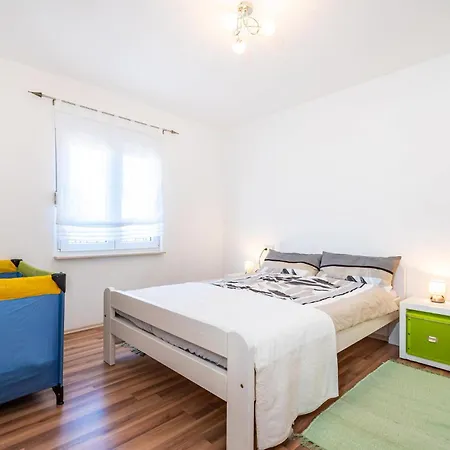 Gorgeous In Karin Gornji With Wifi Apartamento *